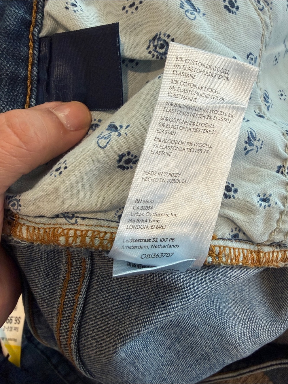 Pilcro Classic Blue Flared Leg Jeans - Picture 4 of 4